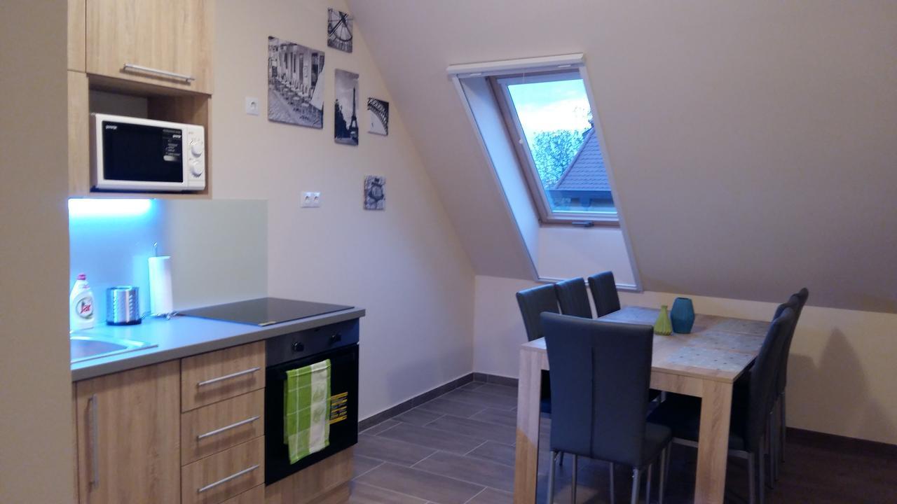 Tahiti Apartman Hajduszoboszlo Exterior foto